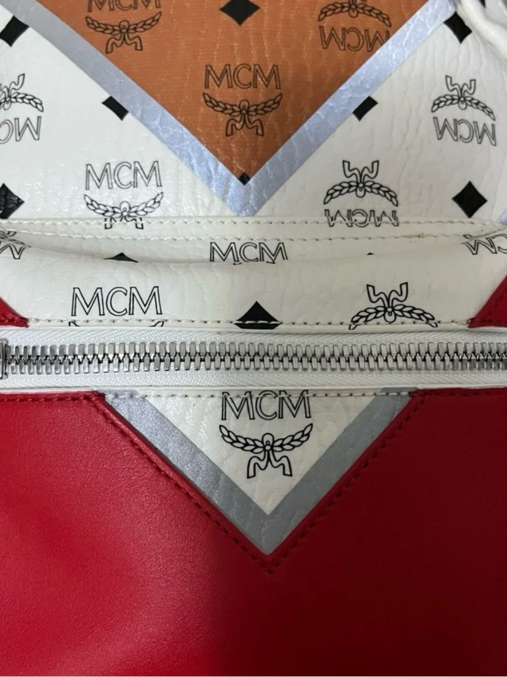 MCM STARK MOVE Leather Back Pack Red White Cognac Color ❤️🤍🧡 Excellent Condition